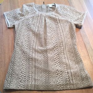 Banana Republic lace top with back zipper detail